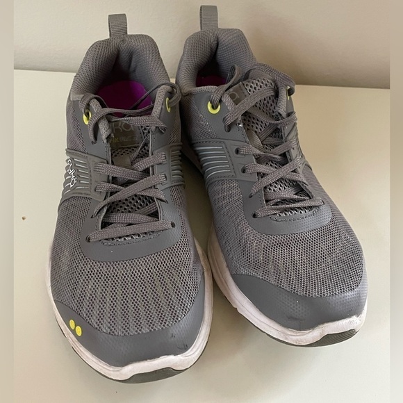 Ryka Women Grafik Flow Grey Sneaker Tennis Shoe Size 6 New Balance Insole - Picture 1 of 8